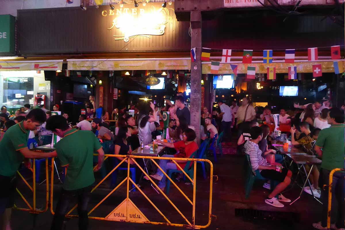 Center Point Bar at Khaosan Road in Bangkok