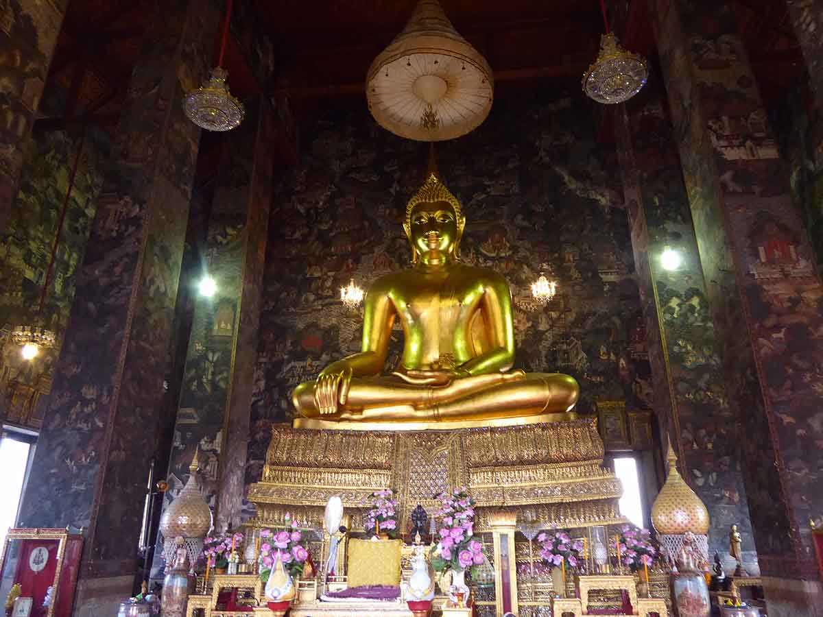 Wat Suthat | touristbangkok.com | The Giant Swing Temple Bangkok