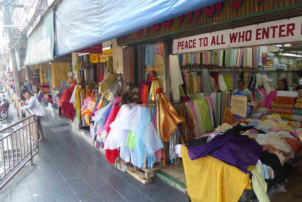 Little Indian Fabric Market Bangkok Phahurat Market | touristbangkok.com | Little India in Bangkok