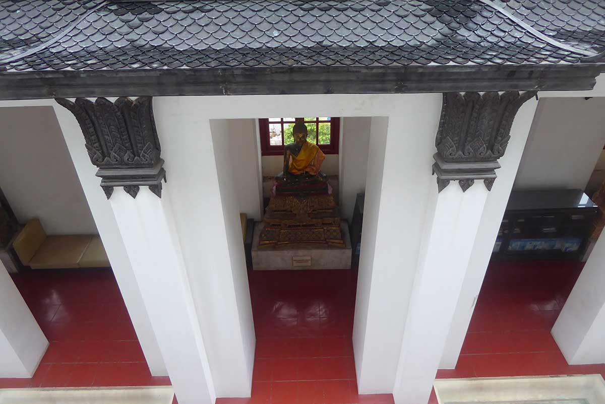 Wat Ratchanatdaram Worawihan Temple - Loha Prasat