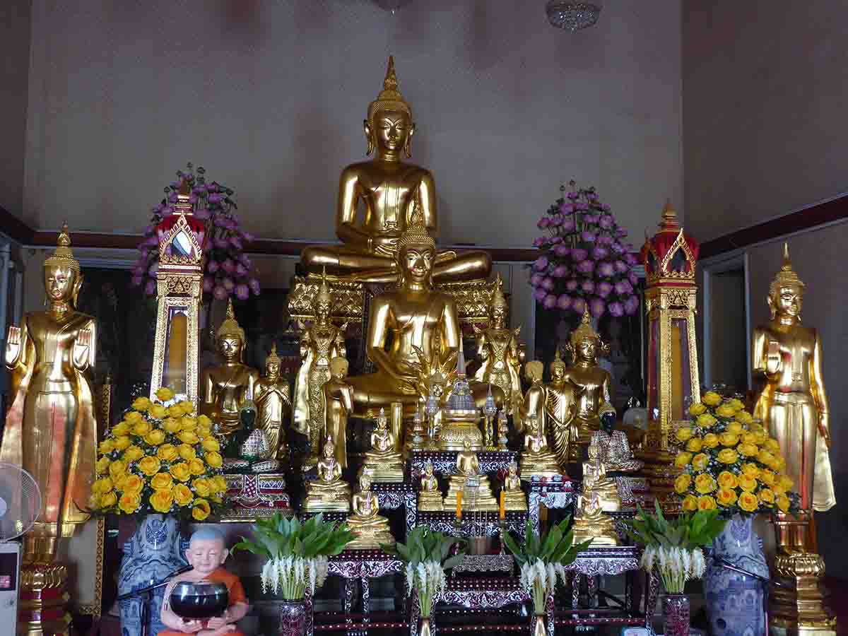 Wat Yannawa The Boat Temple Bangkok Tourist Attraction in Bangkok