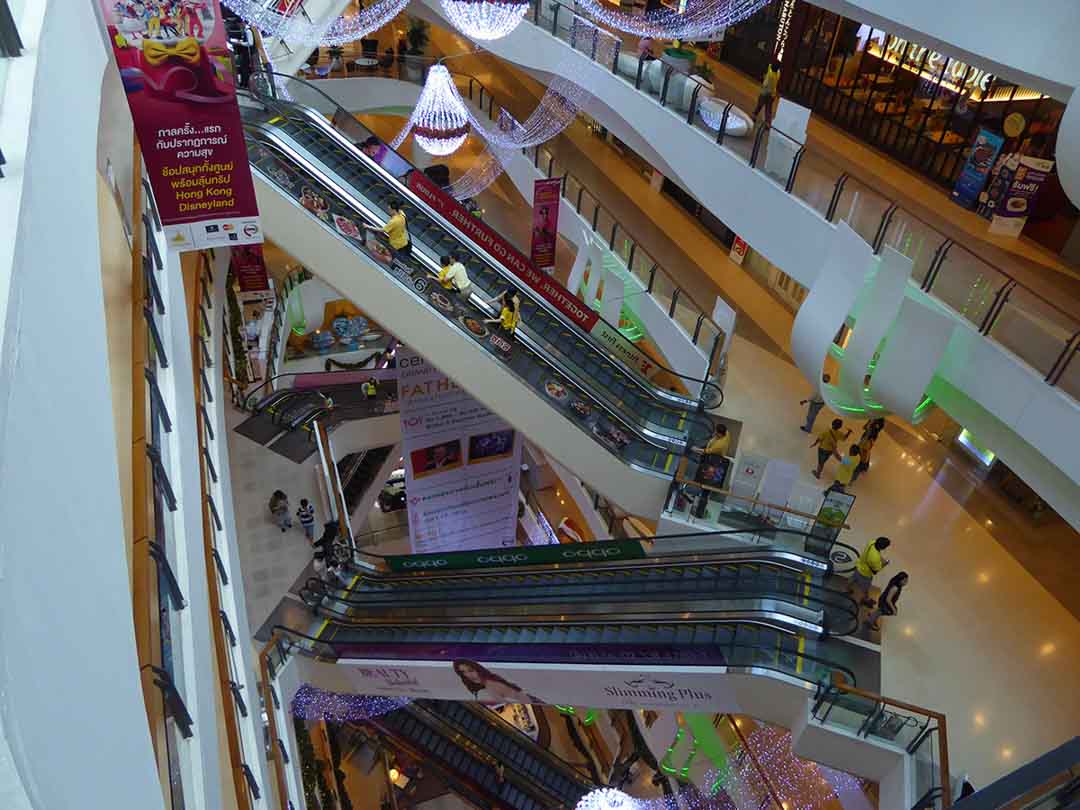 Shopping malls in Bangkok - central plaza rama 9
