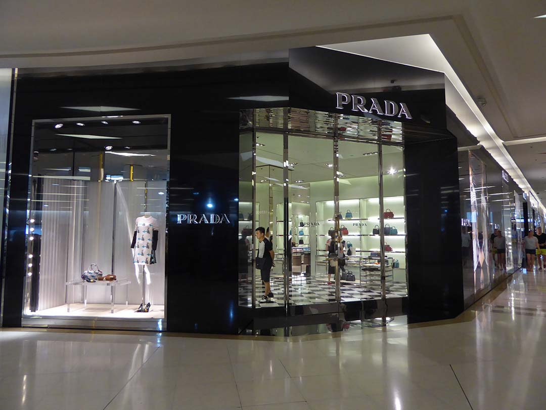 Front View of Prada Store in Siam Paragon Mall, Bangkok Editorial  Photography - Image of bangkok, high: 42983087