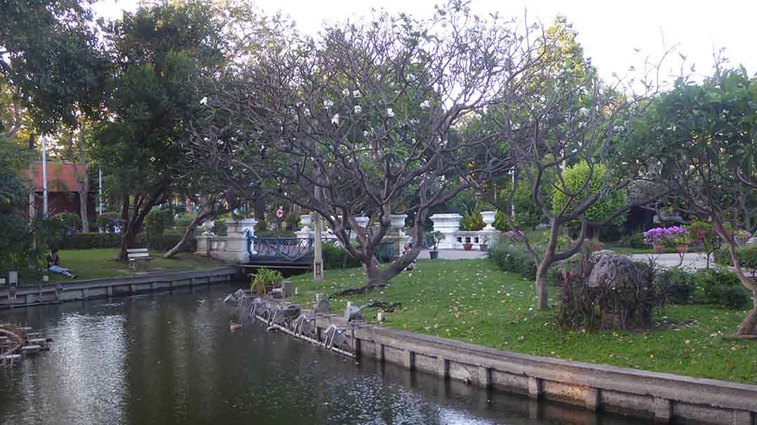Parks in Bangkok Saranrom Park