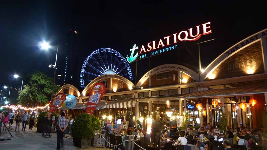 Asiatique (The Riverfront) - Bangkok Markets - Tourist Attractions