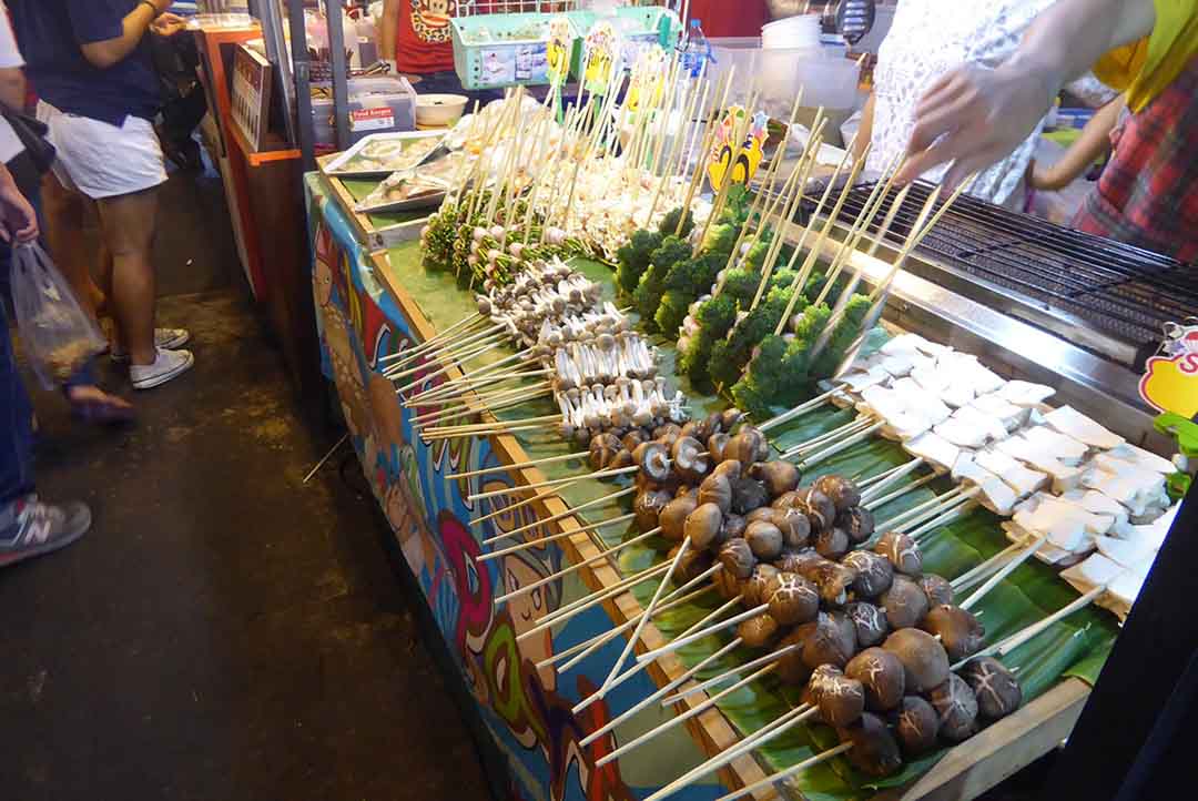 Ratchada Train Night Market - Markets in Bangkok