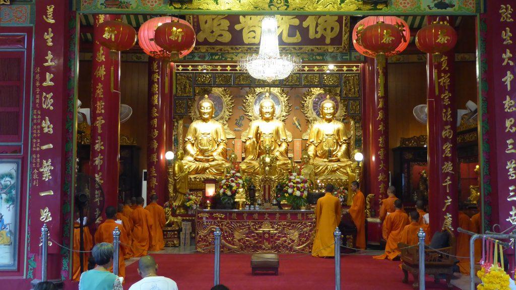 Wat Mangkon Kamalawat in Chinatown Bangkok