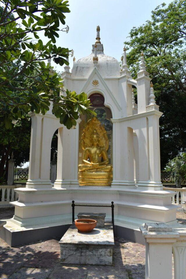 Wat Nivit Thammaprawat