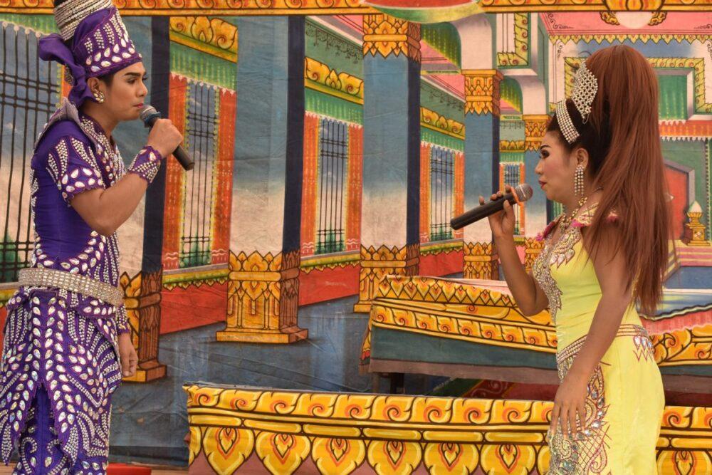 likay show in sukhothai