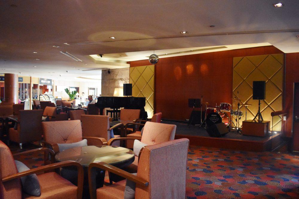 Royal Orchid Sheraton Bar