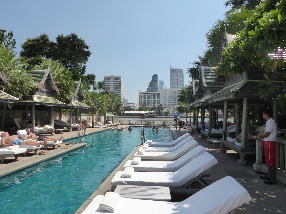 Peninsula Bangkok Swimming Pool