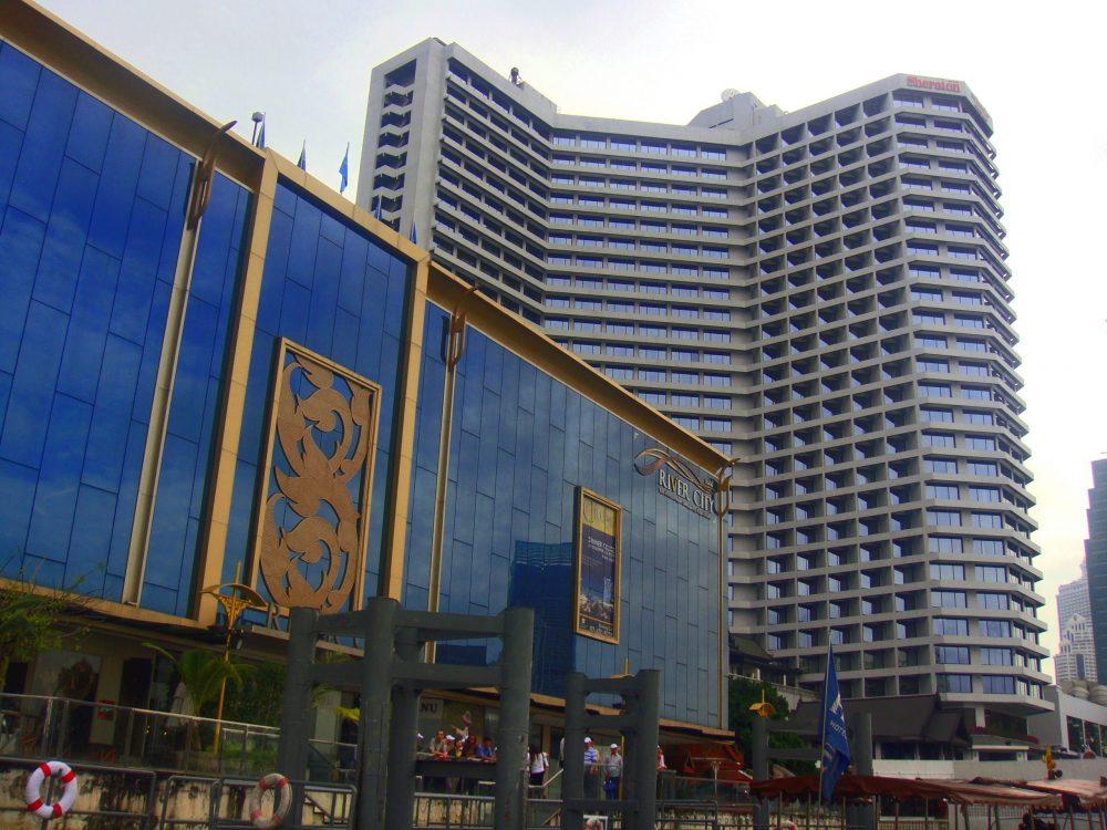 Royal Orchid Sheraton - Tourist Bangkok | Luxury Bangkok Riverside Hotel