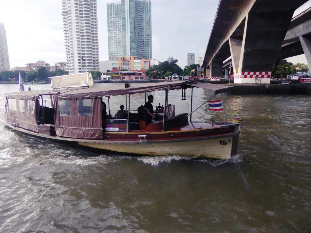 Millennium Hilton Shuttle Boat