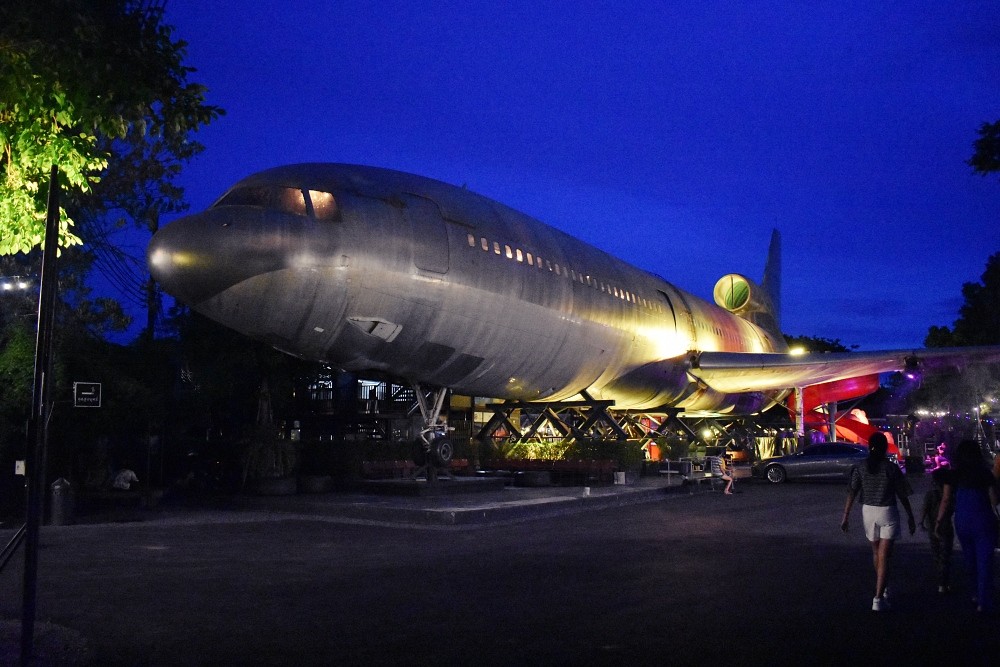 chang chui plane market