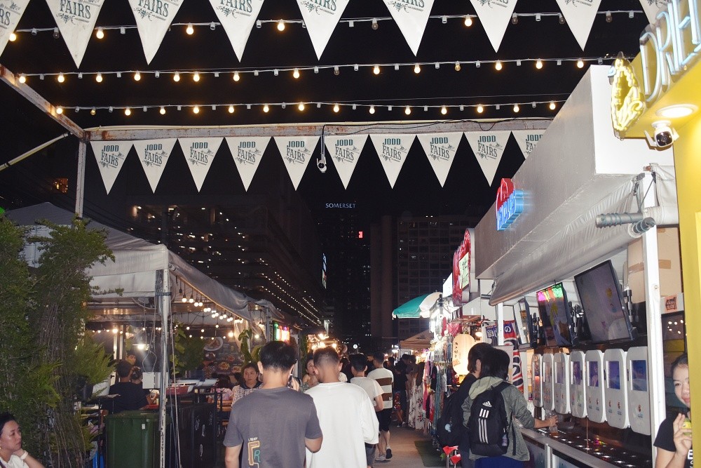 Jodd Fairs Night Market Bangkok