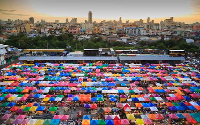 ตลาดนัดรถไฟรัชดา